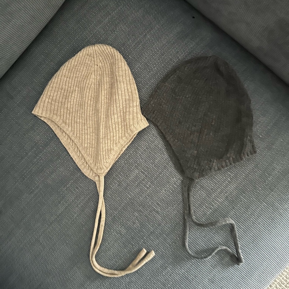 Zara baby 6-12 mos bonnets. Beige and Charcoal